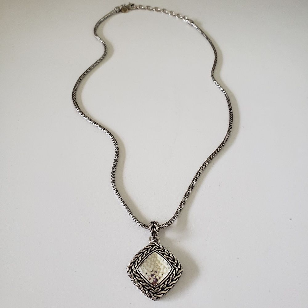 JOHN HARDY Classic Chain Sterling Silver Palu Hammered Pendant Necklace - Picture 3 of 10